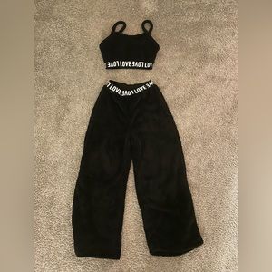 Black & White Two-Piece Loungewear Set 
Size Small